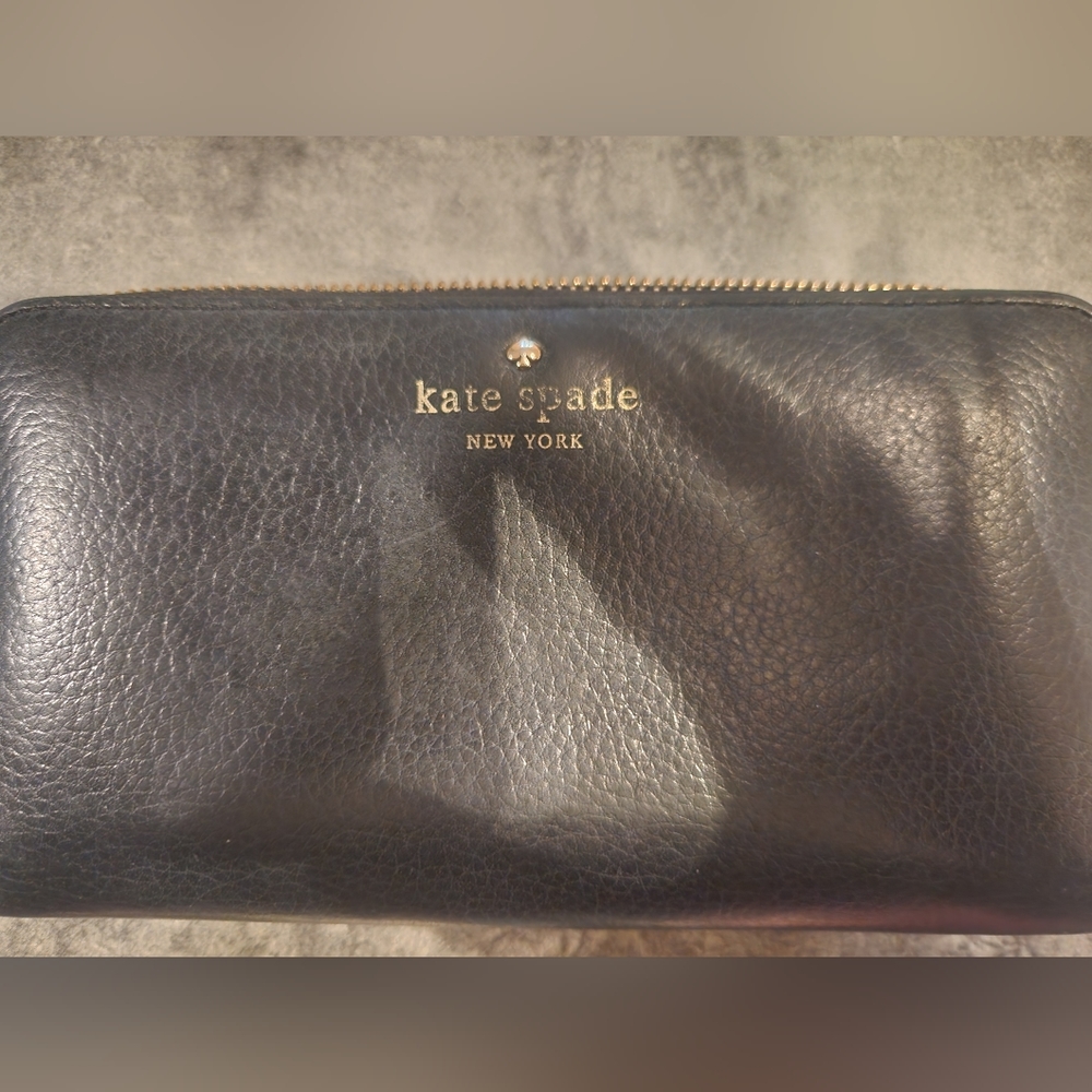 Kate Spade Wallet - Picture 3 of 9